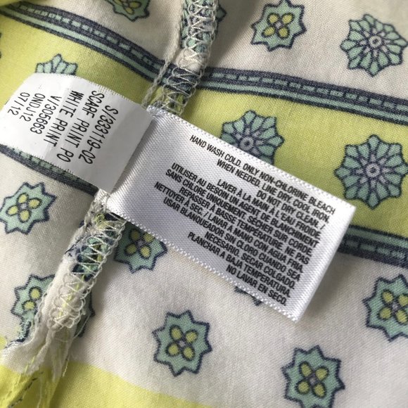 Old Navy Roll Up Sleeve Patterned Top - Picture 7 of 7